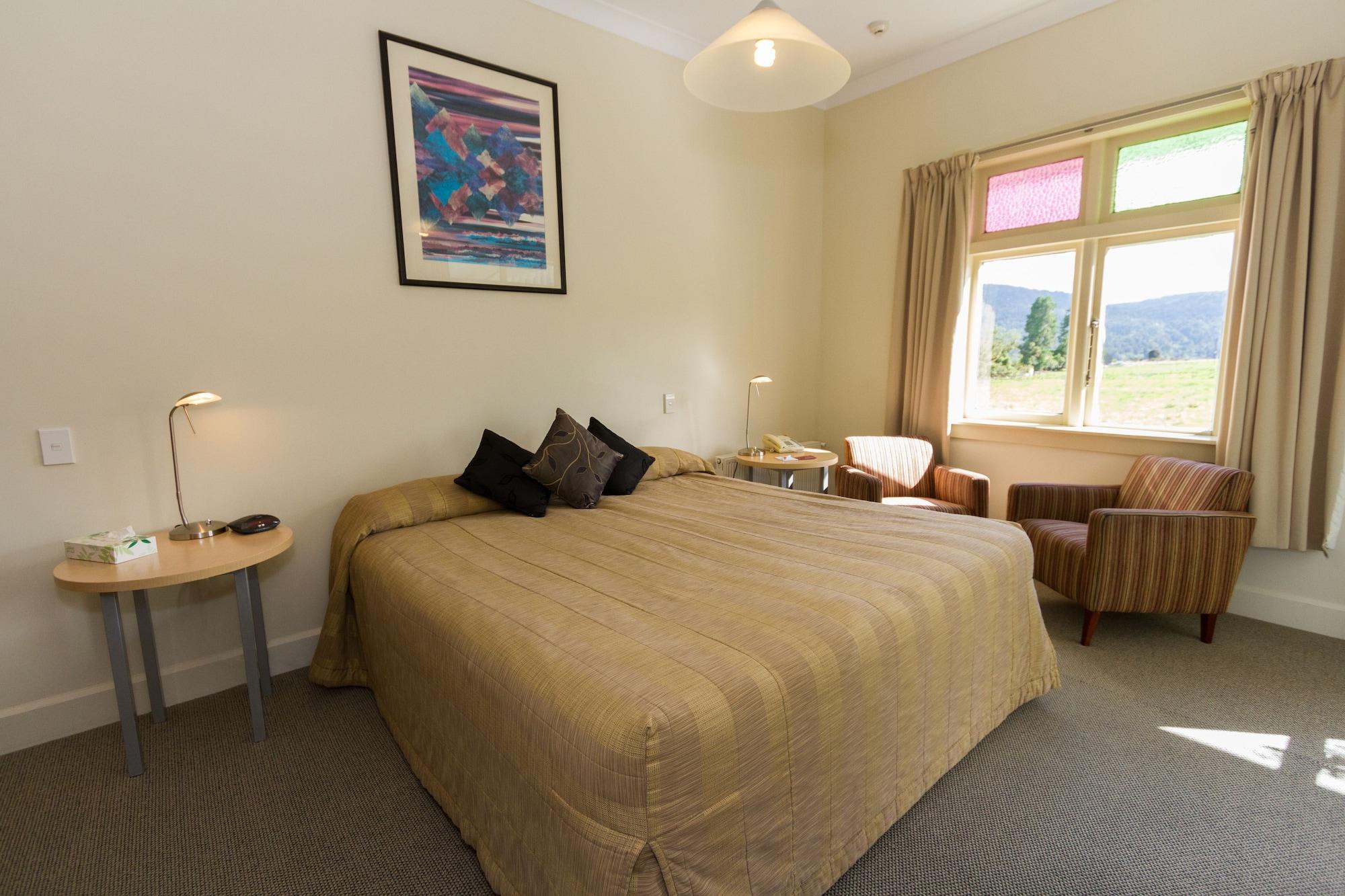 Heartland Hotel Fox Glacier Exteriör bild