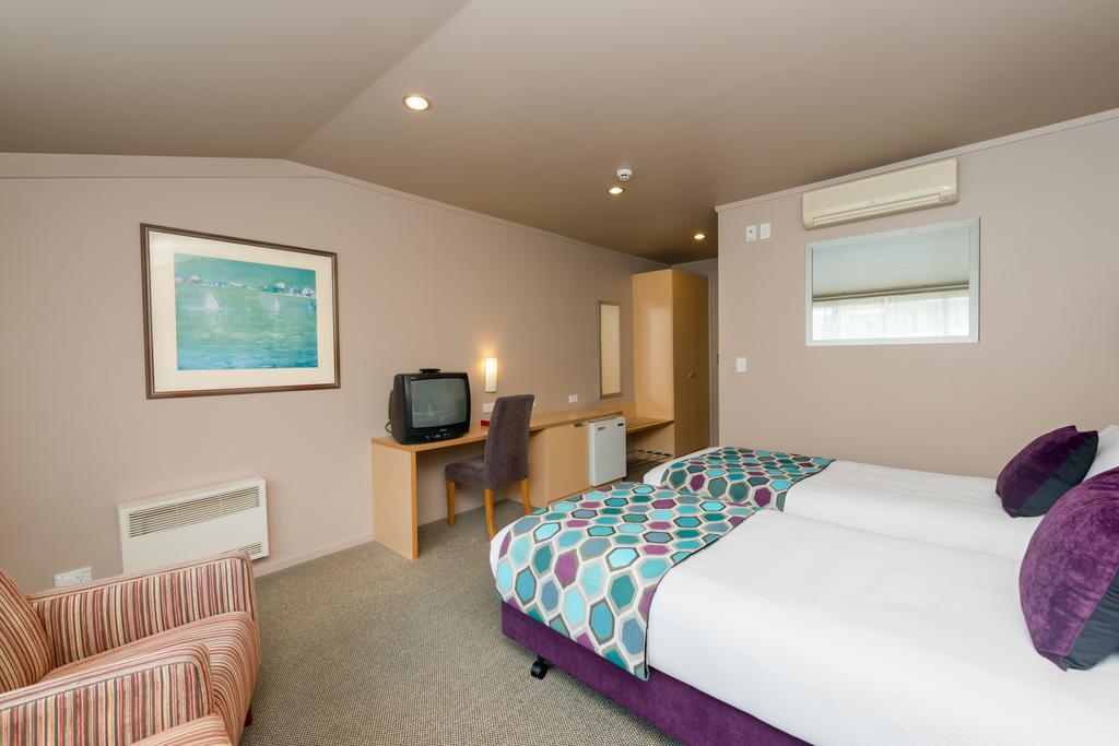 Heartland Hotel Fox Glacier Exteriör bild