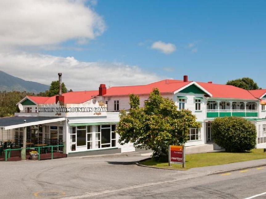 Heartland Hotel Fox Glacier Exteriör bild